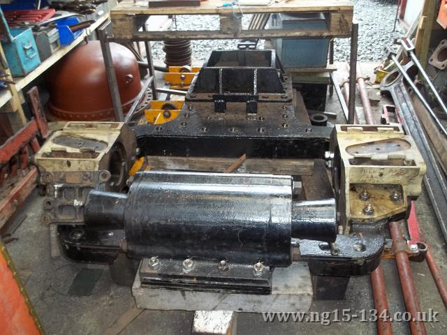The front Krauss Helmholtz truck with the fitted bolts now with split pins. (Photo: Laurence Armstrong)
